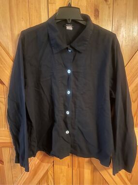 Nadia button up black shirt, long sleeve size XL (1330)